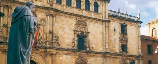 Visita al mercado cervantino de Alcalá de Henares